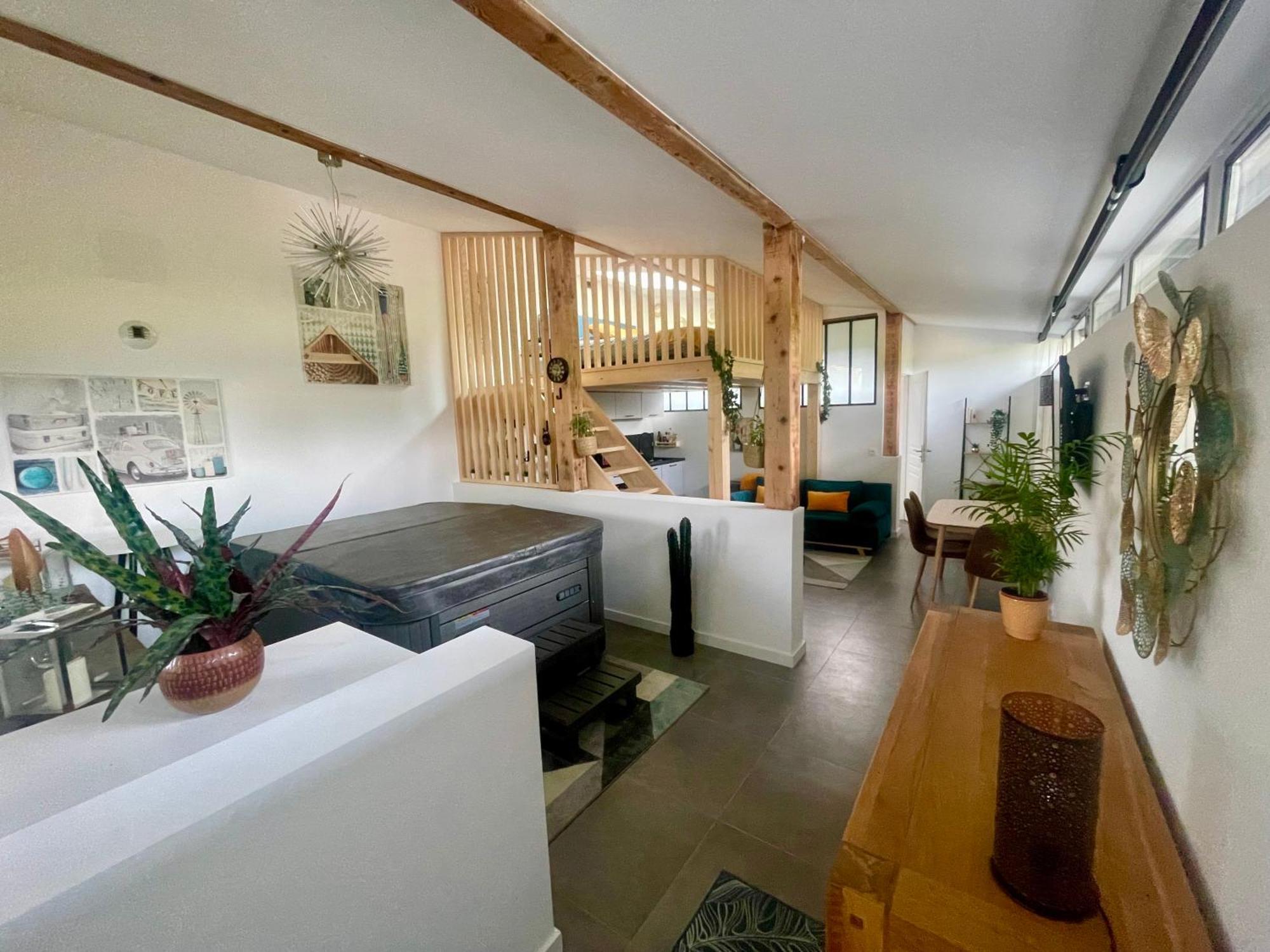 Loft Avec Jacuzzi Et Terrasse Prives Lägenhet Sévrier Exteriör bild