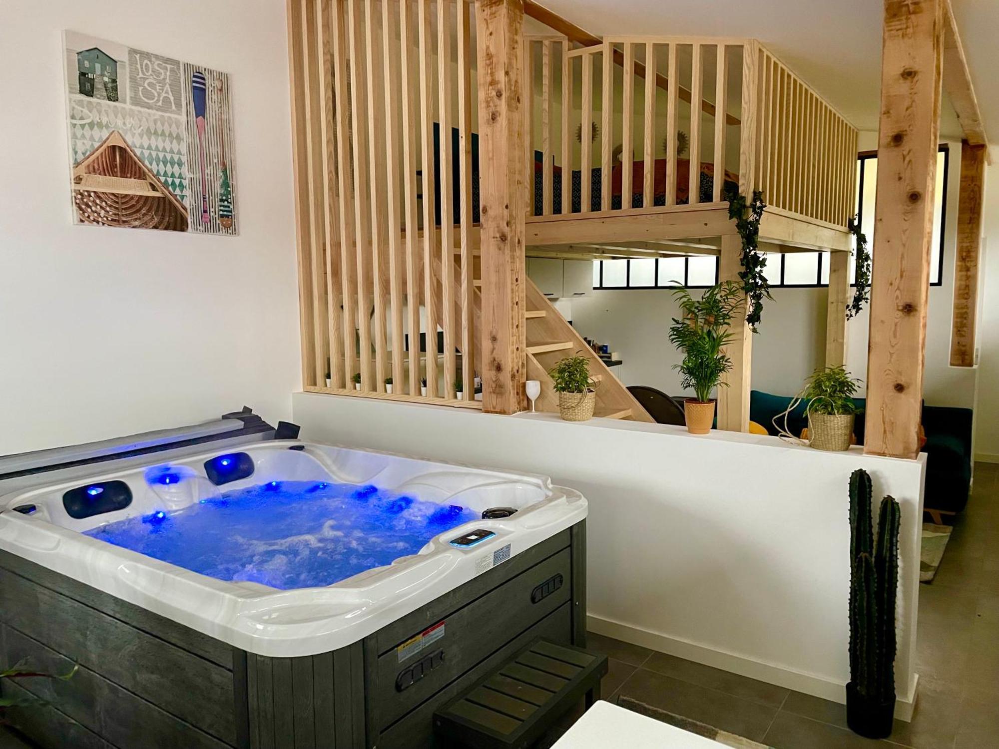 Loft Avec Jacuzzi Et Terrasse Prives Lägenhet Sévrier Exteriör bild